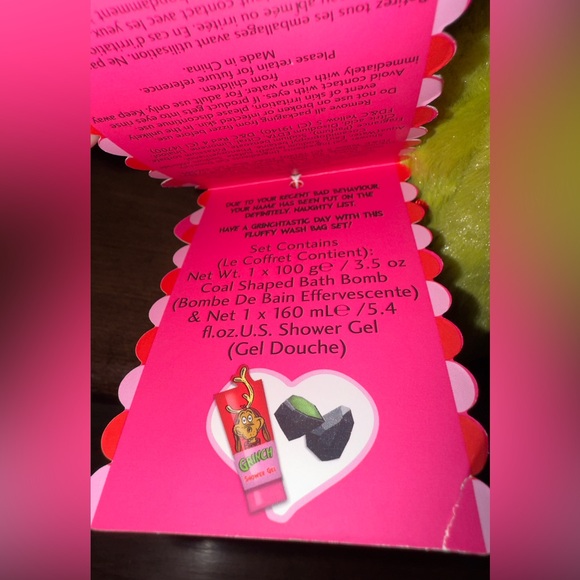 Super Cute Grinchy Wash Bag Set - NEW - Picture 6 of 10